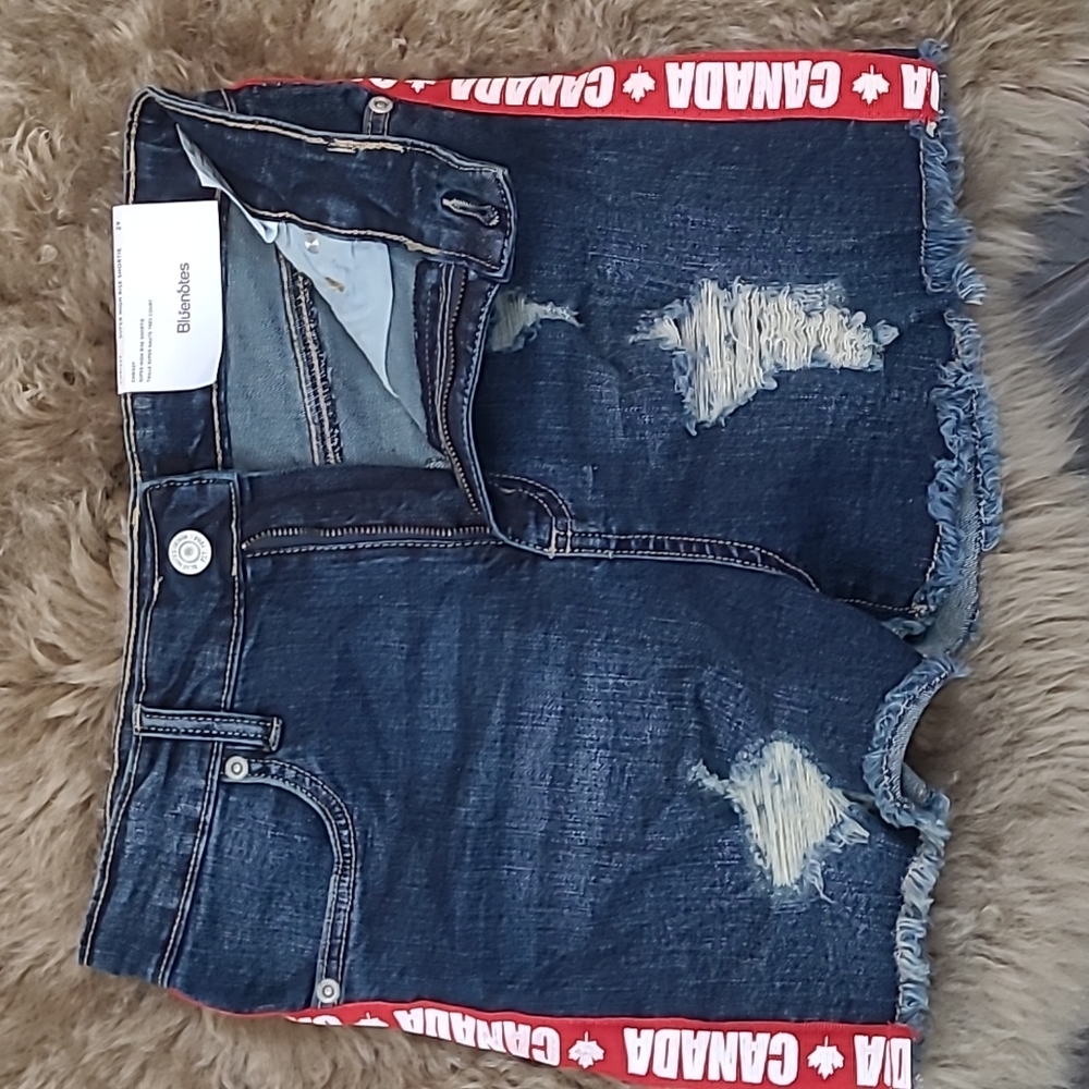 Bluenotes shortie Jean shorts, size 29